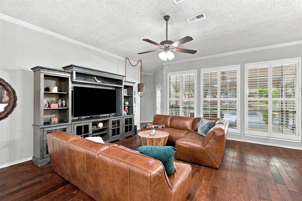 404 Aqua Vista Drive, Granbury, TX 76049 Family Room Plantation Shutters