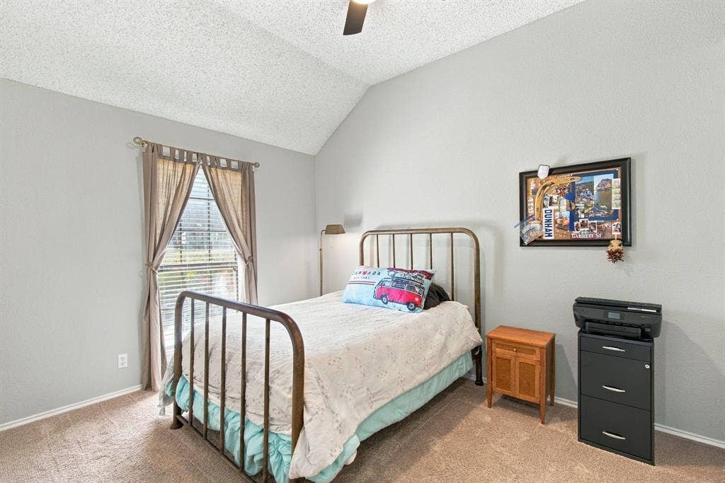 404 Aqua Vista Drive, Granbury, TX 76049 Bedroom #4