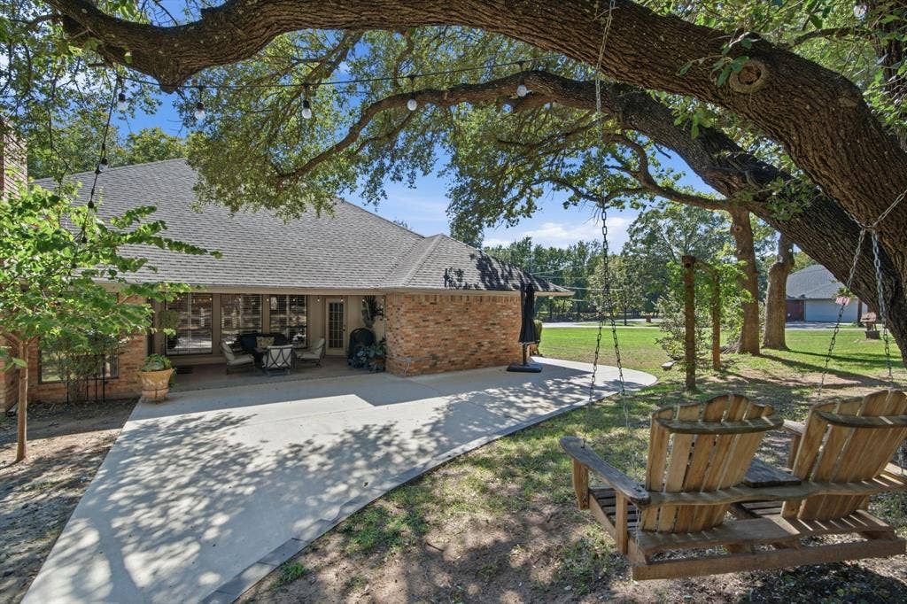 404 Aqua Vista Drive, Granbury, TX 76049 404 Aqua Vista Drive, Granbury, TX 76049