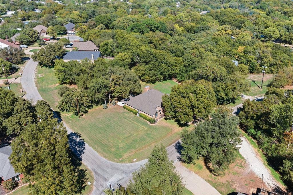 404 Aqua Vista Drive, Granbury, TX 76049 404 Aqua Vista Drive, Granbury, TX 76049