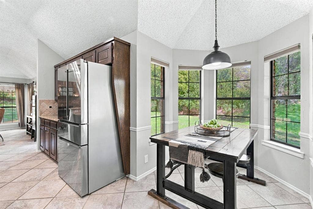 404 Aqua Vista Drive, Granbury, TX 76049 Breakfast Area