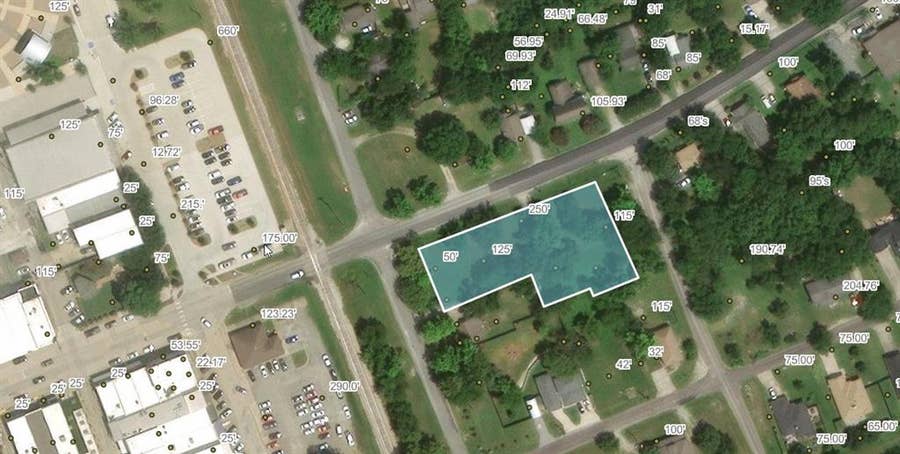 Property photo for 302 E Jefferson Street, Van Alstyne, TX