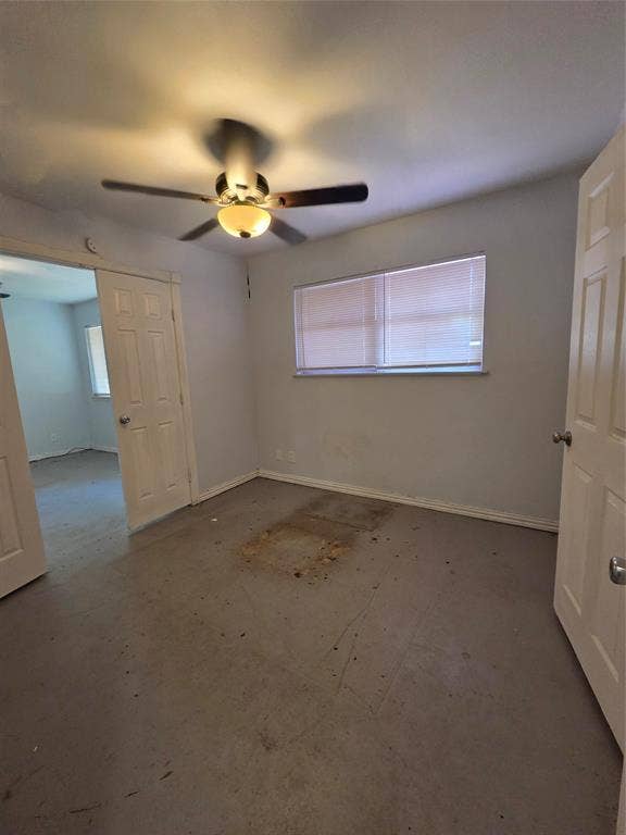 302 S Joyce Street, Lacy Lakeview, TX 76705