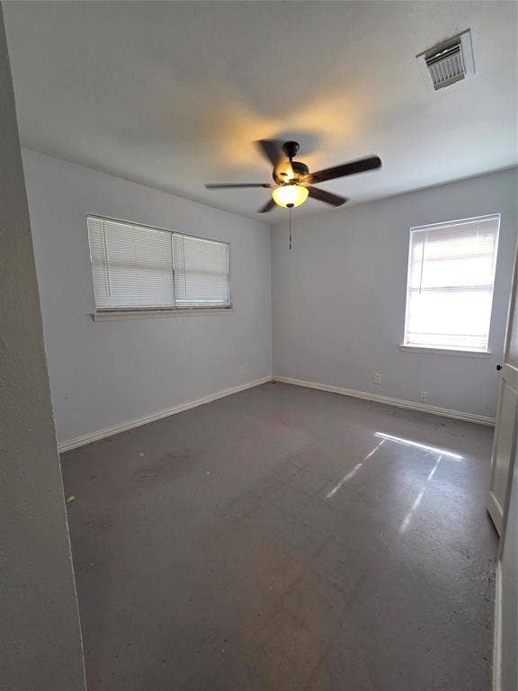 302 S Joyce Street, Lacy Lakeview, TX 76705