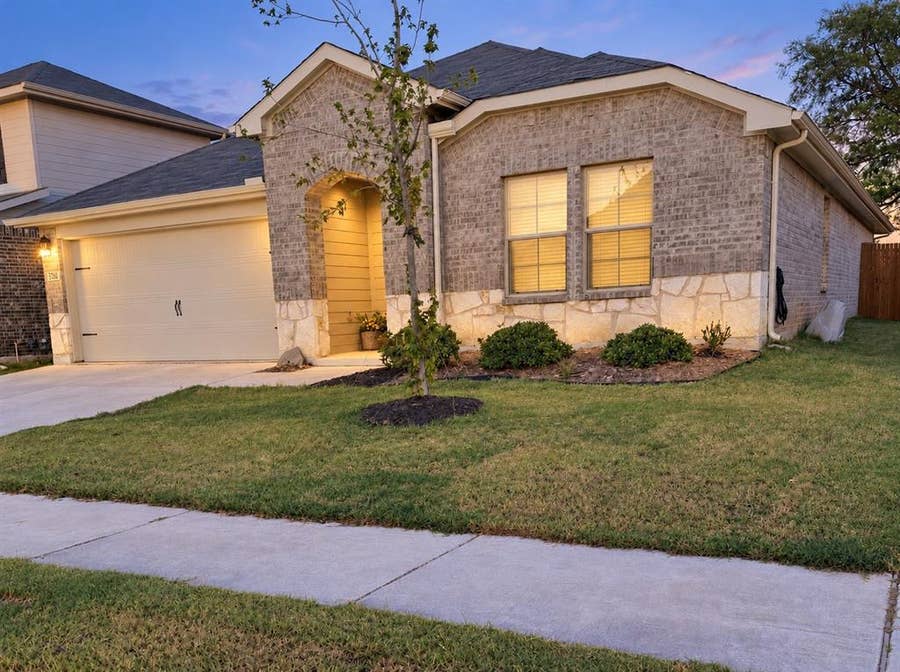 Property photo for 5206 Totem Trail, Denton, TX