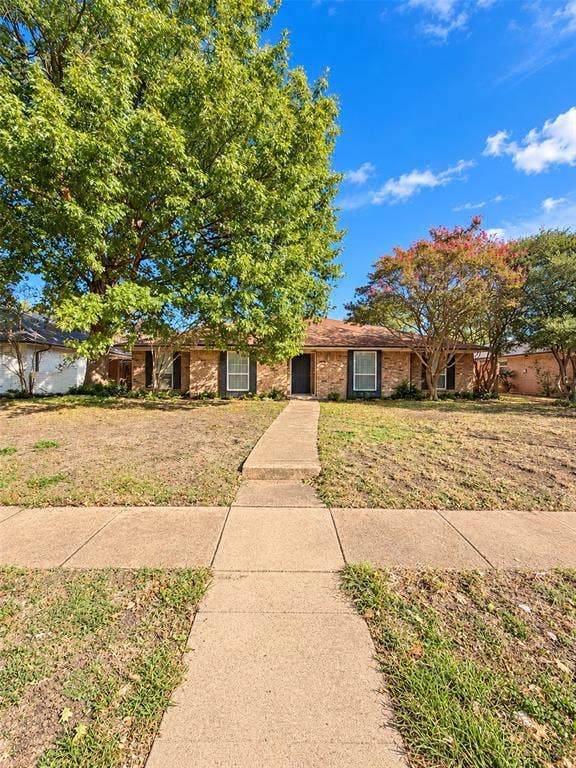 Property photo for 433 Birch Lane, Richardson, TX