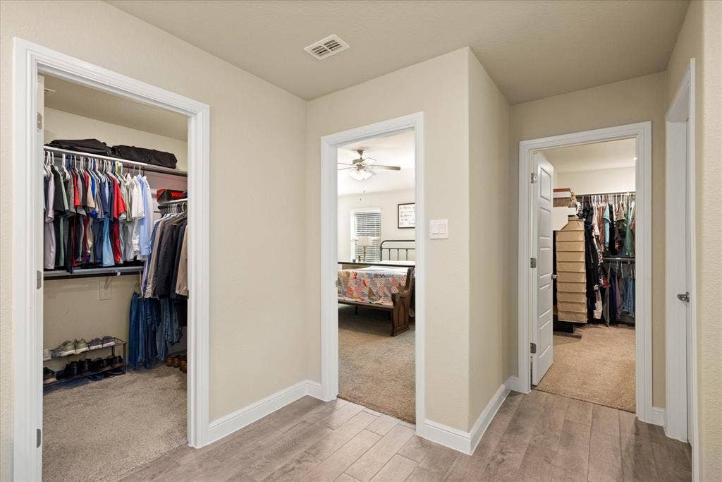 4119 Cornerstone Circle, Granbury, TX 76048 His and Hers Closets