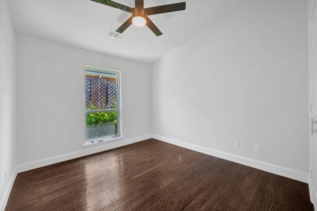 5208 Streamwood Lane, Plano, TX 75093 5208 Streamwood Lane, Plano, TX 75093
