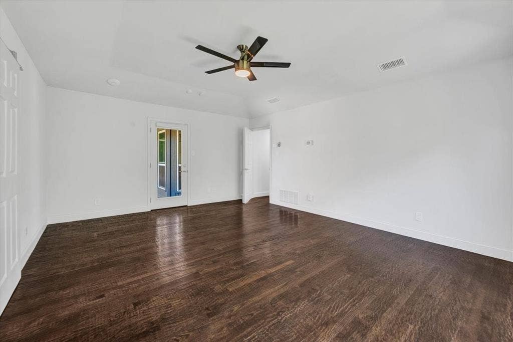 5208 Streamwood Lane, Plano, TX 75093 5208 Streamwood Lane, Plano, TX 75093