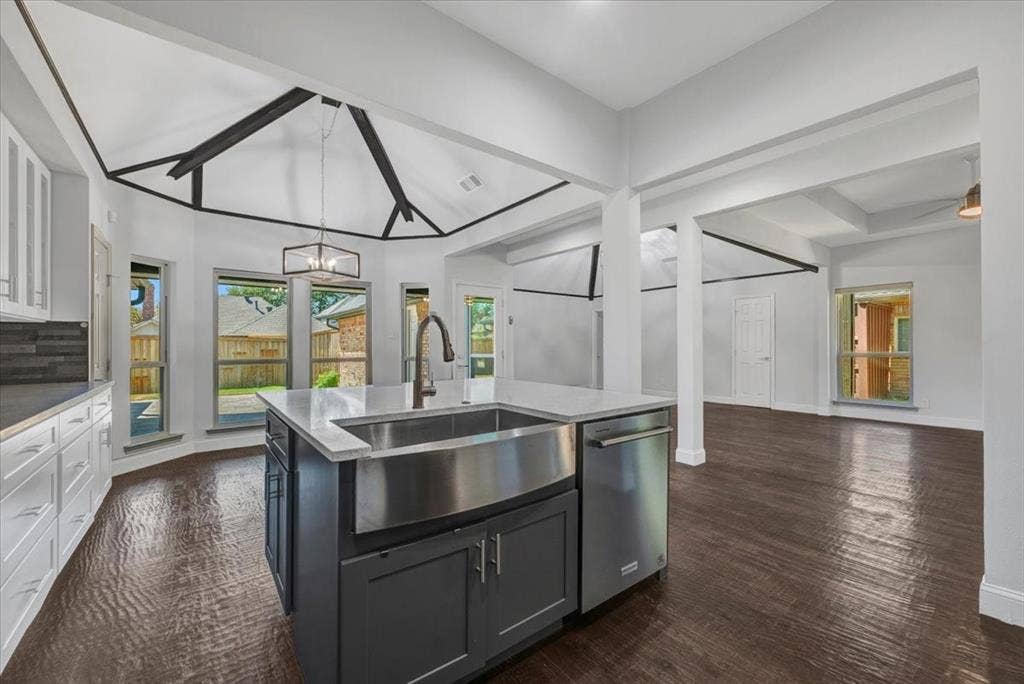 5208 Streamwood Lane, Plano, TX 75093 5208 Streamwood Lane, Plano, TX 75093