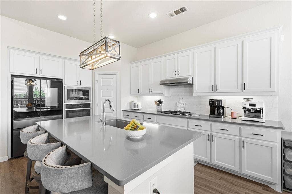 2034 Clearmist Way, Royse City, TX 75189 2034 Clearmist Way, Royse City, TX 75189