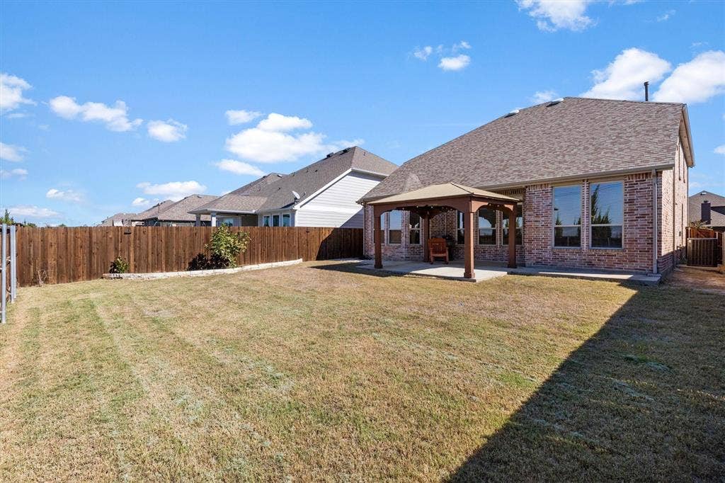 2034 Clearmist Way, Royse City, TX 75189 2034 Clearmist Way, Royse City, TX 75189