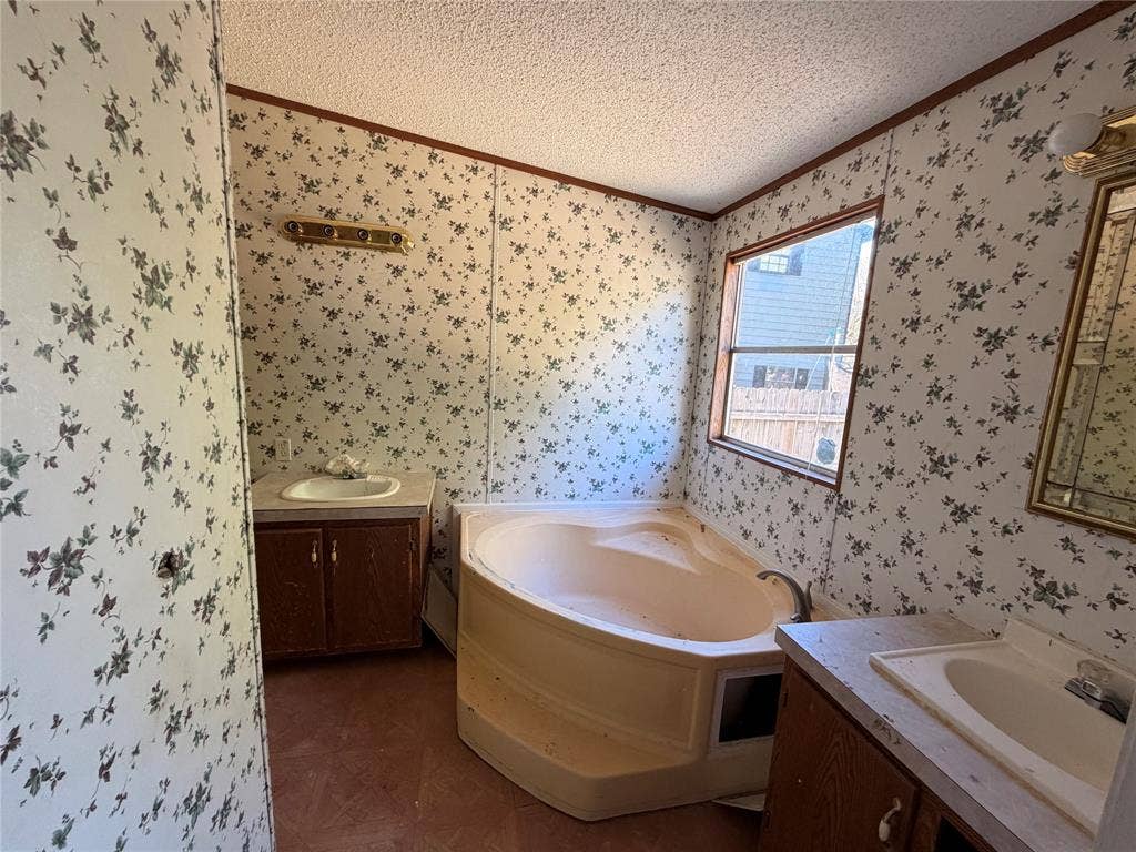 704 Lazy Springs Drive, Red Oak, TX 75154 704 Lazy Springs Drive, Red Oak, TX 75154