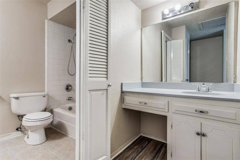 4146 Towngate Boulevard, Garland, TX 75041 4146 Towngate Boulevard, Garland, TX 75041