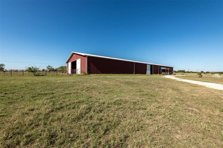 Property photo for 1868 County Road 3208, Hico, TX