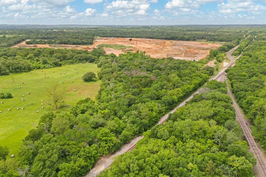 Property photo for 6432 S Interstate 35 W, Alvarado, TX