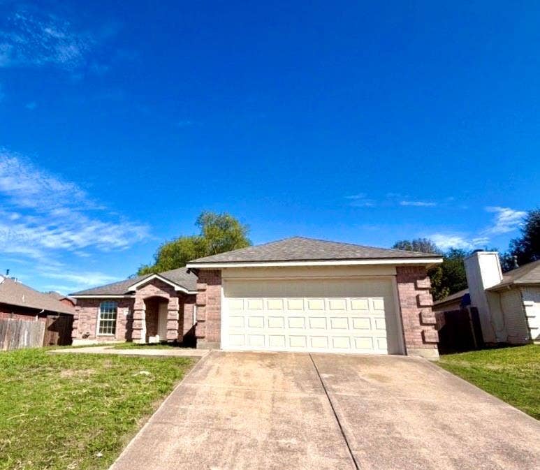 Property photo for 1121 Doreen Street, White Settlement, TX
