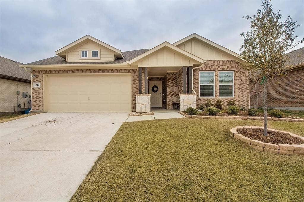 1214 Erika Lane, Forney, TX 75126 1214 Erika Lane, Forney, TX 75126
