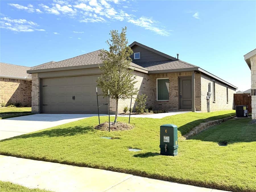 Property photo for 2557 Guineas Lane, Aubrey, TX