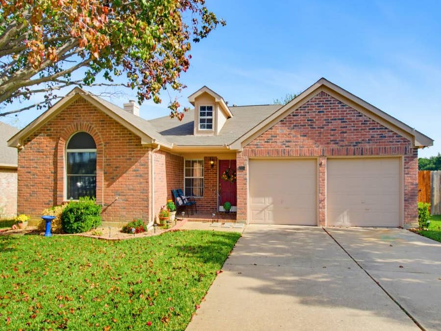 Property photo for 2065 Candlewood Circle, Lewisville, TX
