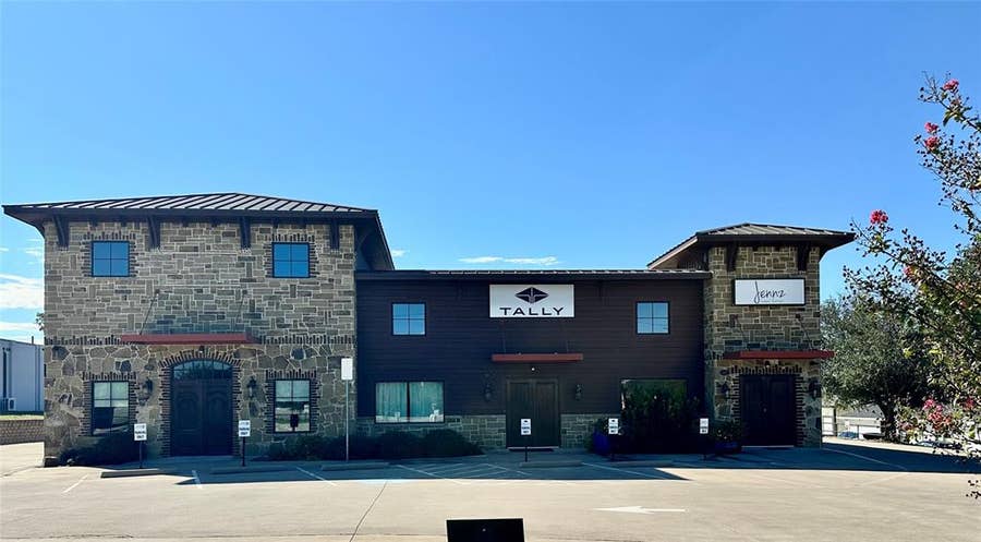 Property photo for 1510 Fort Worth Highway, Weatherford, TX