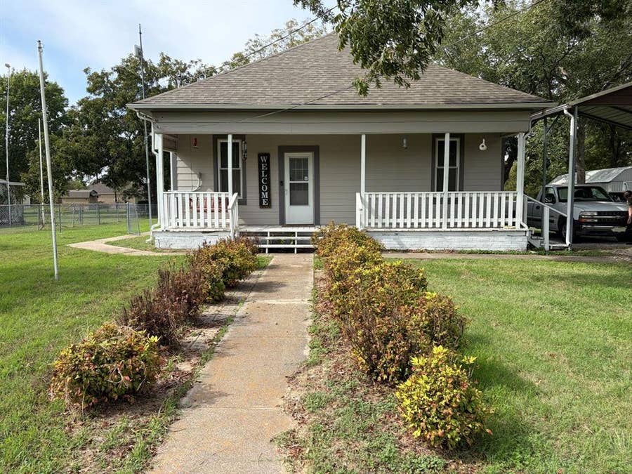 Property photo for 10809 Fm 2450, Sanger, TX