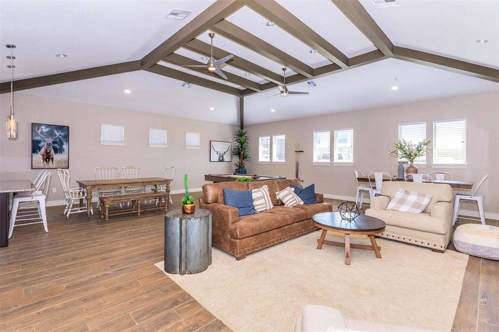 2991 Lakeside Drive, #928, Midlothian, TX 76065 Midlothian Meadows clubhouse lounge; community area, not an apartment living room.