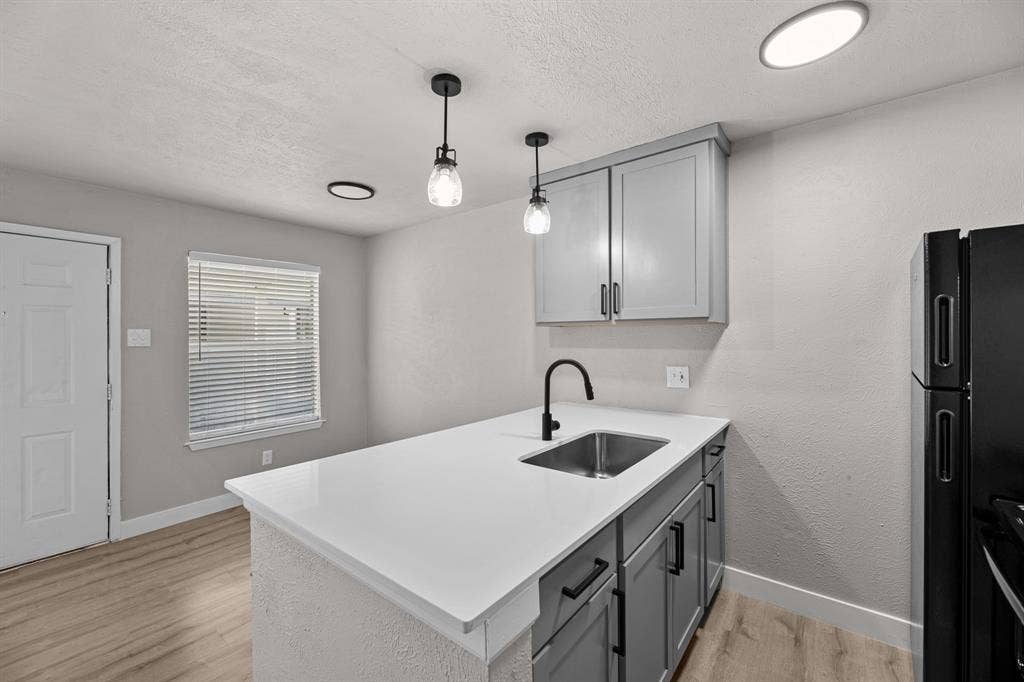 13266 Emily Road, #216, Dallas, TX 75240 Unit 216 kitchen.