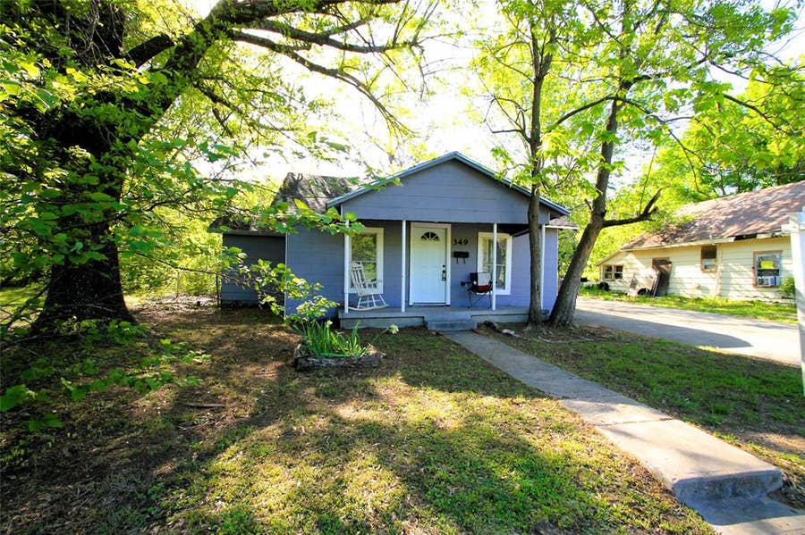 Property photo for 349 12th Street NW, Paris, TX