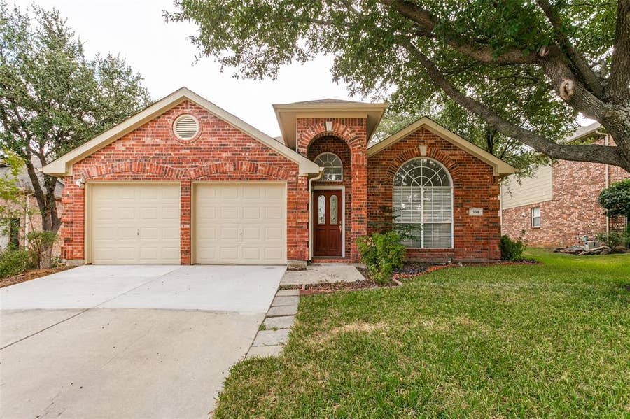 Property photo for 534 Briaroaks Drive, Lake Dallas, TX