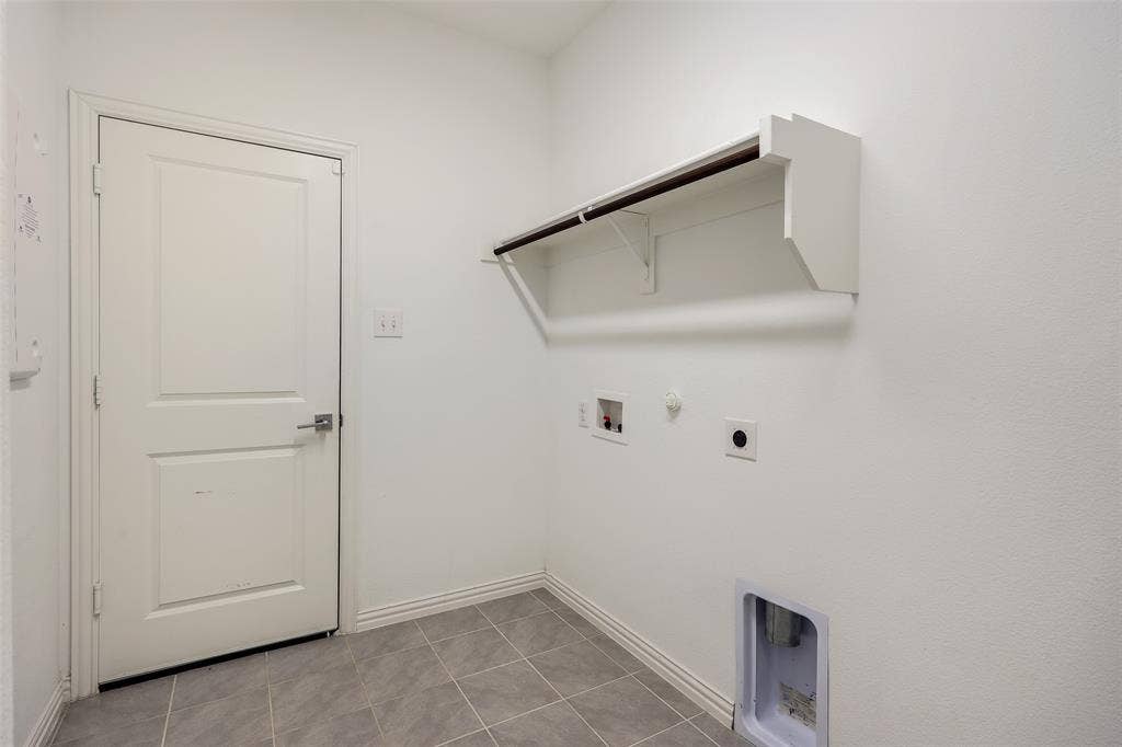 Large laundry room with room for fridge