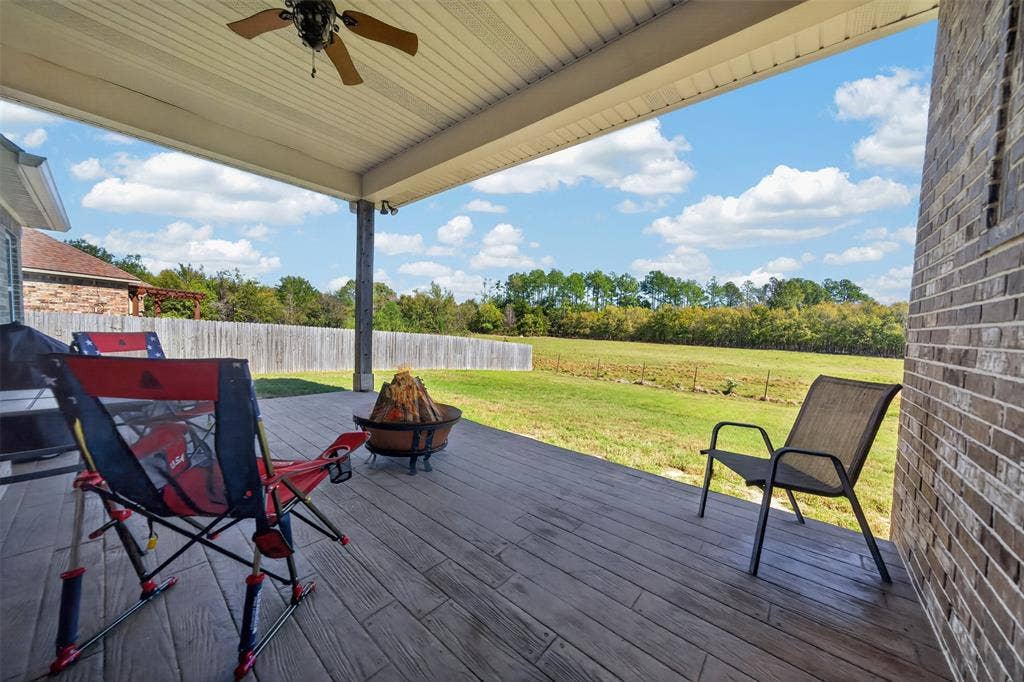 1513 White Bear Trail, Lindale, TX 75771