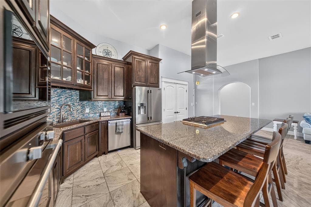 1513 White Bear Trail, Lindale, TX 75771