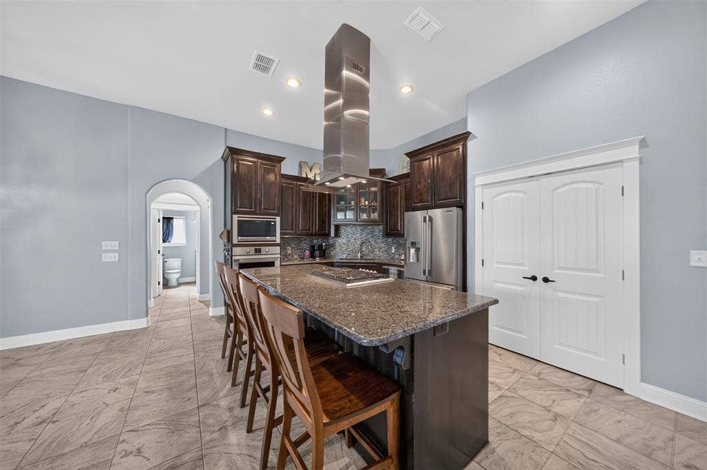 1513 White Bear Trail, Lindale, TX 75771