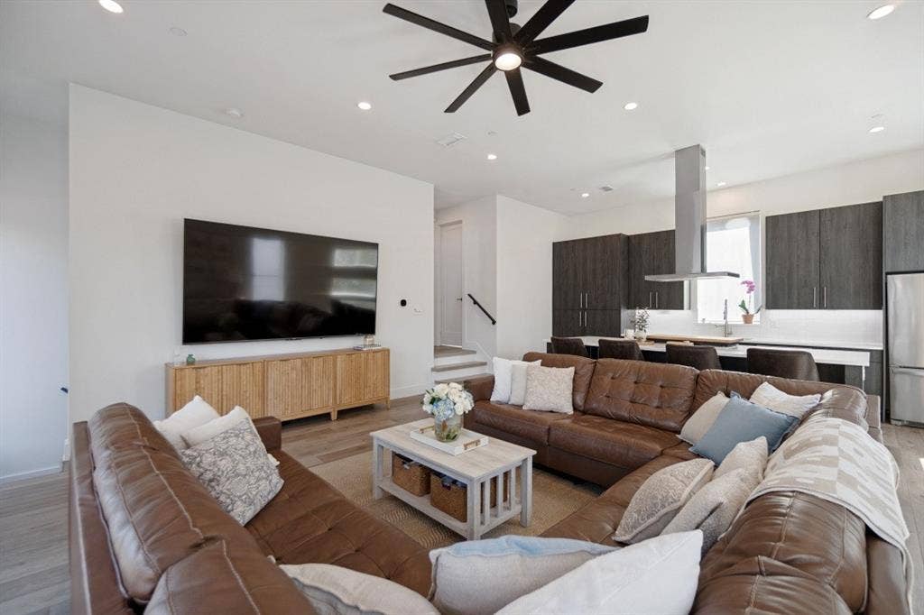 1865 Summit Avenue, #105, Dallas, TX 75206 1865 Summit Avenue, #105, Dallas, TX 75206