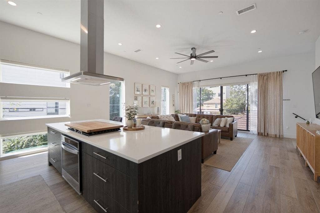 1865 Summit Avenue, #105, Dallas, TX 75206 1865 Summit Avenue, #105, Dallas, TX 75206