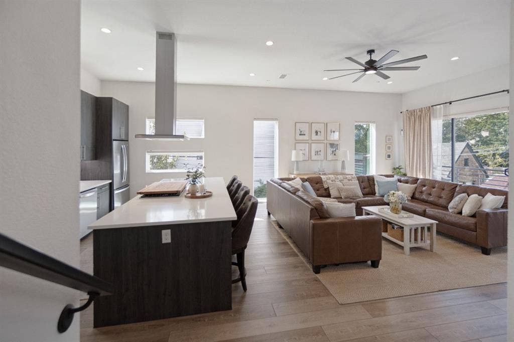 1865 Summit Avenue, #105, Dallas, TX 75206 1865 Summit Avenue, #105, Dallas, TX 75206