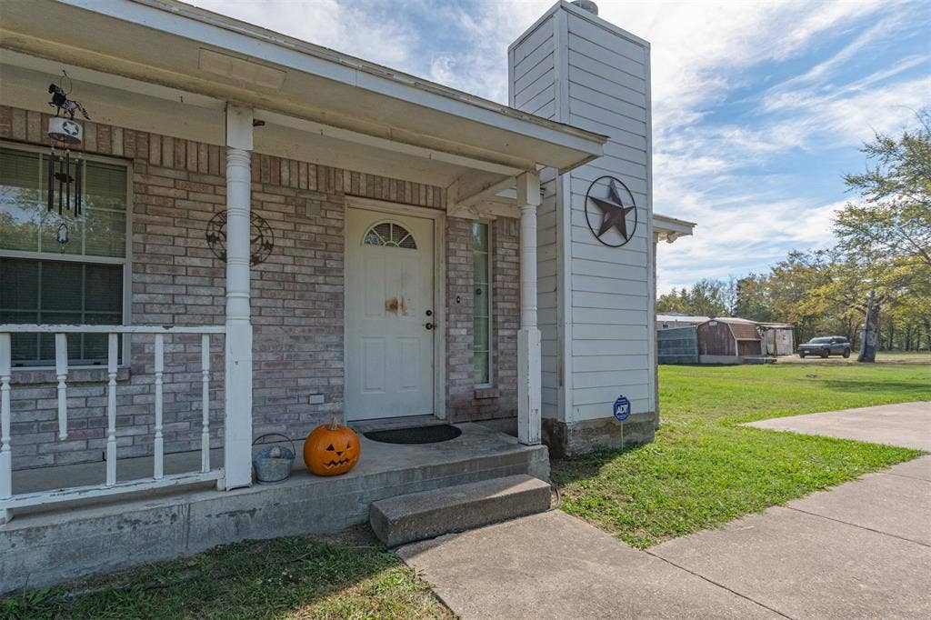 2601 W County Road 3306, Greenville, TX 75402 2601 W County Road 3306, Greenville, TX 75402