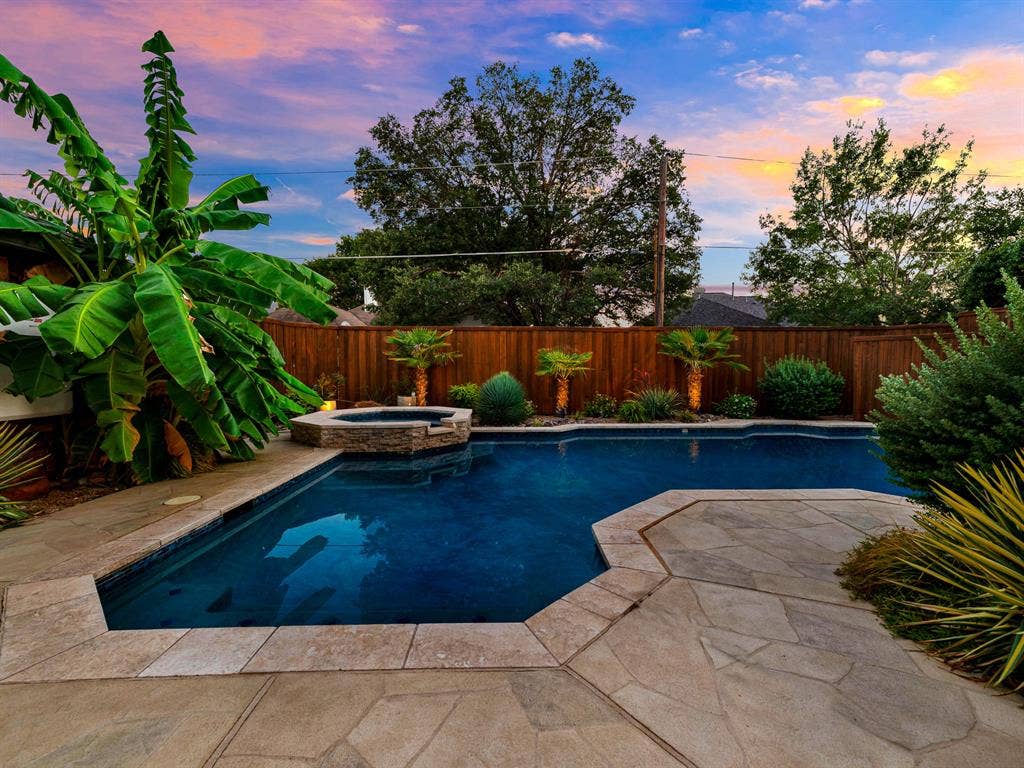 3320 Melanie Lane, Plano, TX 75023 3320 Melanie Lane, Plano, TX 75023