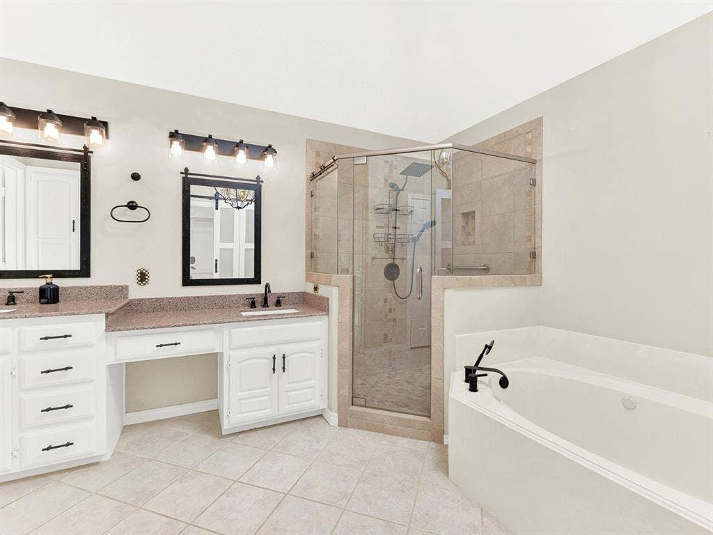 3320 Melanie Lane, Plano, TX 75023 3320 Melanie Lane, Plano, TX 75023