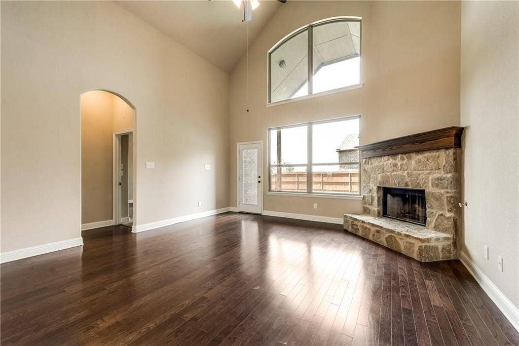 423 Florence Drive, Fate, TX 75087 423 Florence Drive, Fate, TX 75087