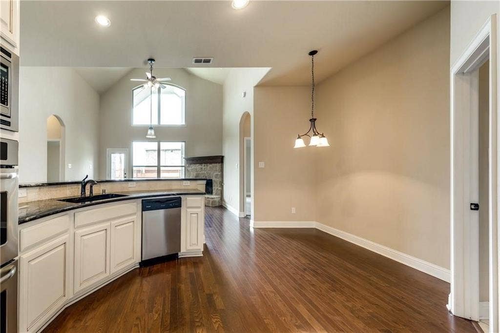 423 Florence Drive, Fate, TX 75087 423 Florence Drive, Fate, TX 75087