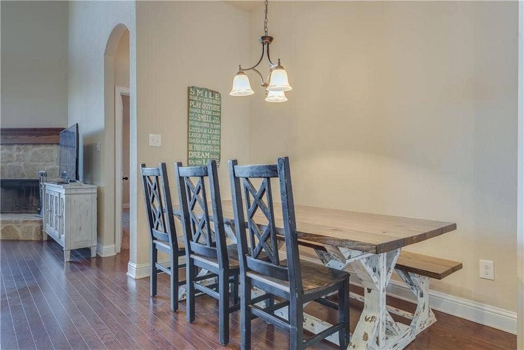 423 Florence Drive, Fate, TX 75087 423 Florence Drive, Fate, TX 75087