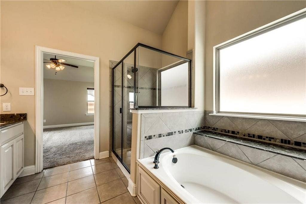 423 Florence Drive, Fate, TX 75087 423 Florence Drive, Fate, TX 75087