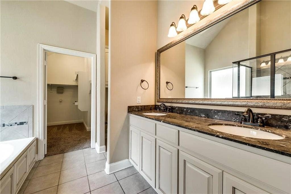 423 Florence Drive, Fate, TX 75087 423 Florence Drive, Fate, TX 75087