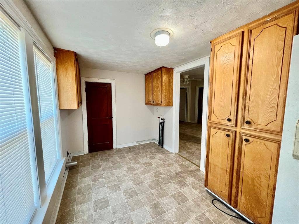 110 N Hwy 34 Street, Kaufman, TX 75142 110 N Hwy 34 Street, Kaufman, TX 75142