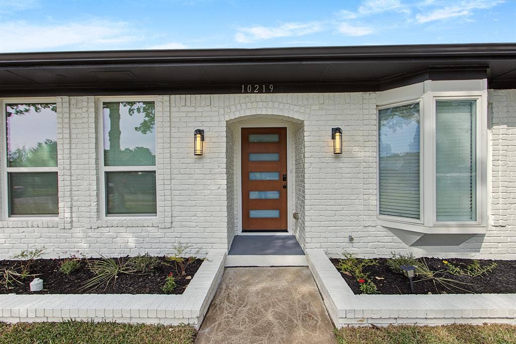 10219 Echo Ridge Court, Dallas, TX 75243 10219 Echo Ridge Court, Dallas, TX 75243