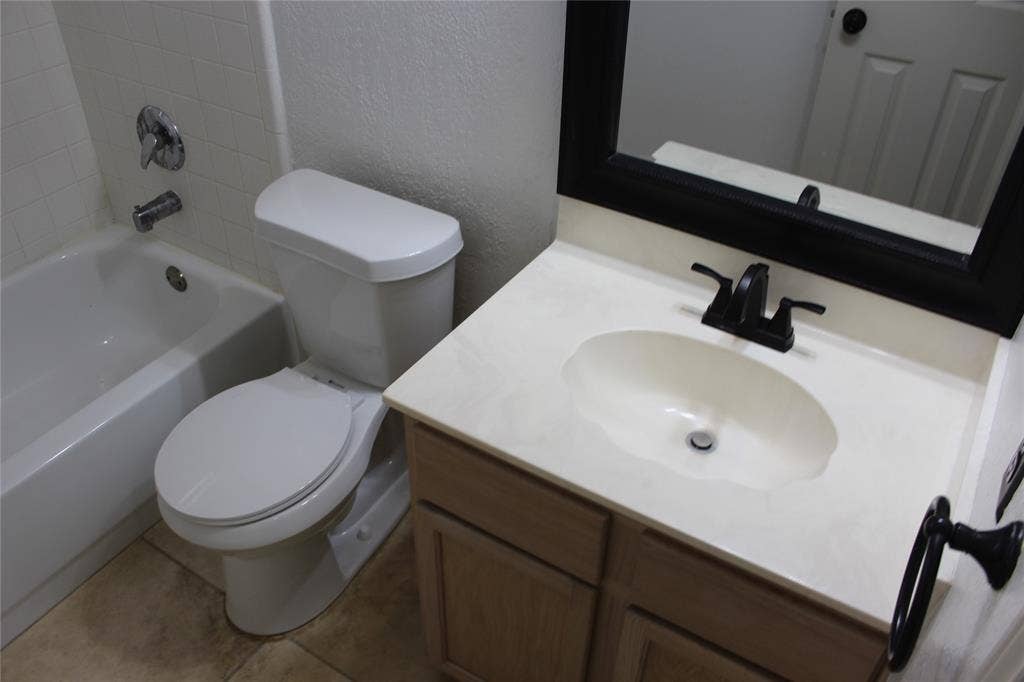 1813 Arbor Creek Drive, Garland, TX 75040 1813 Arbor Creek Drive, Garland, TX 75040