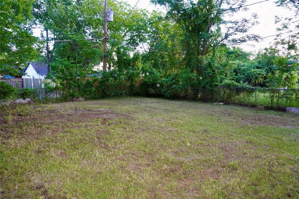 1406 Galloway Avenue, Dallas, TX 75216 1406 Galloway Avenue, Dallas, TX 75216