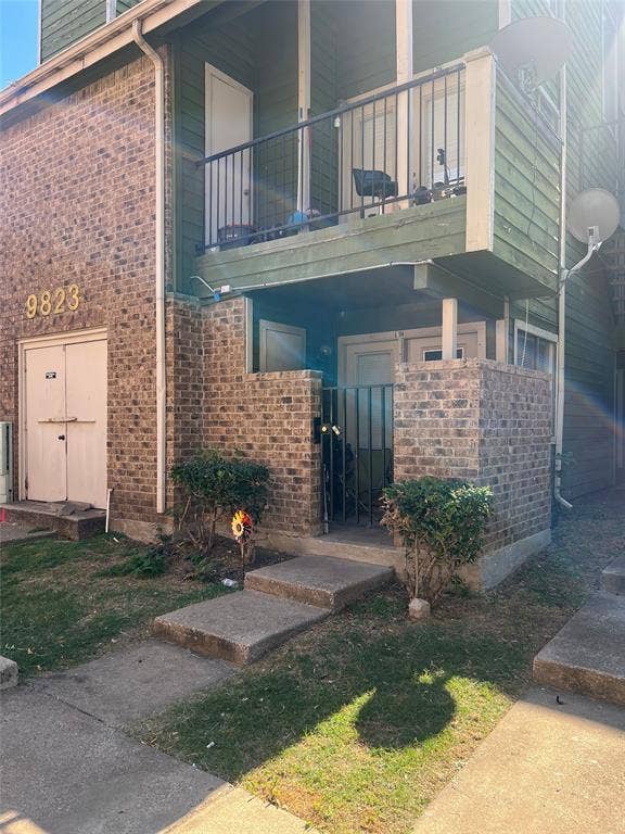 9823 Walnut Street, #L-114, Dallas, TX 75243
